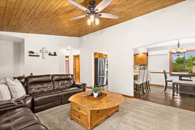 4909 Whitetail Drive, Hermantown, MN 55811
