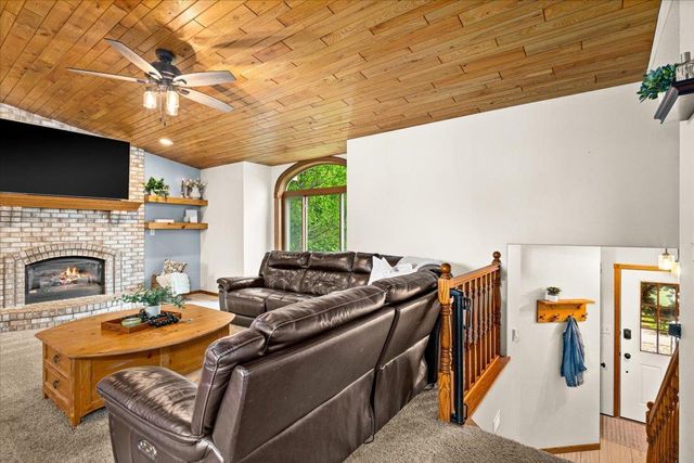 4909 Whitetail Drive, Hermantown, MN 55811