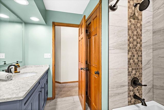 4909 Whitetail Drive, Hermantown, MN 55811