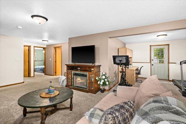 4909 Whitetail Drive, Hermantown, MN 55811