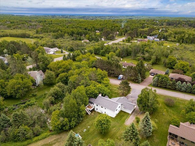4909 Whitetail Drive, Hermantown, MN 55811
