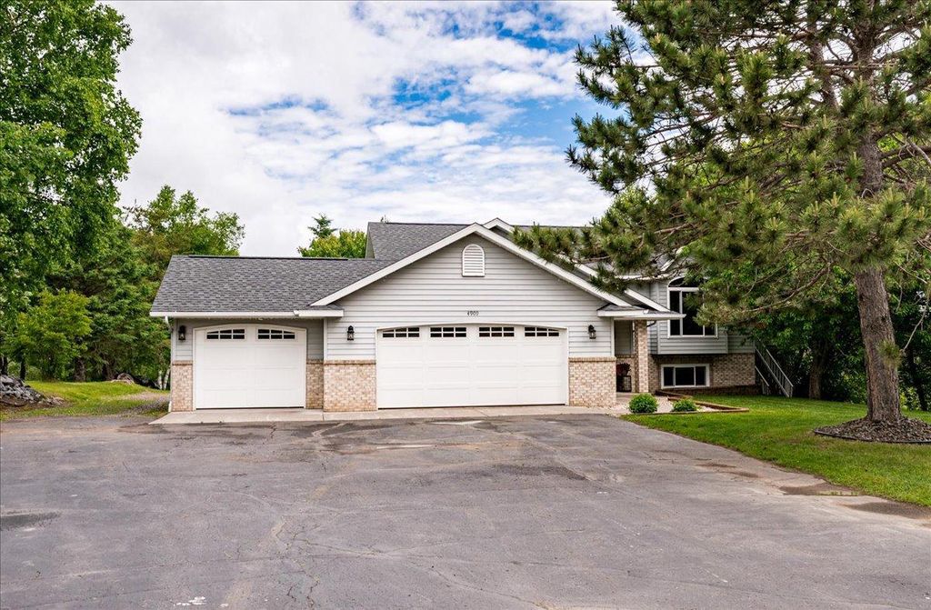 4909 Whitetail Drive, Hermantown, MN 55811