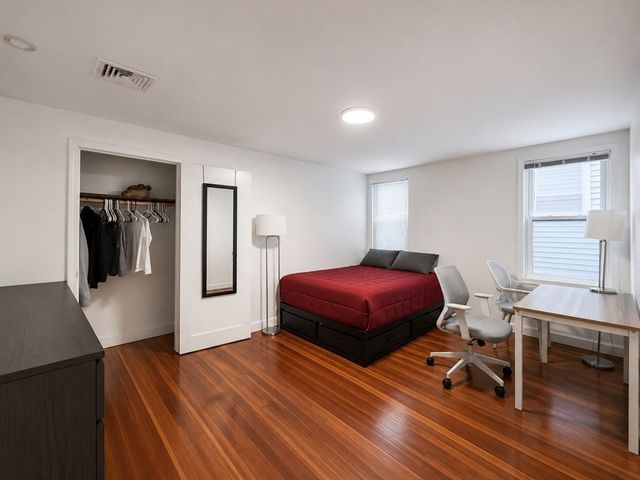 803 Boylston St B, Brookline, MA 02467