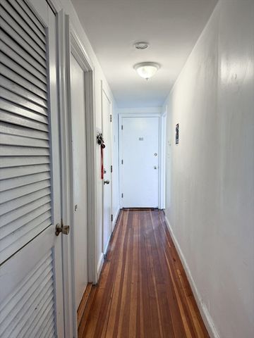803 Boylston St B, Brookline, MA 02467