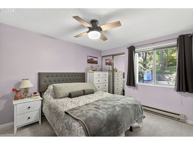 44 EAGLE CREST Dr 18, Lake Oswego, OR 97035
