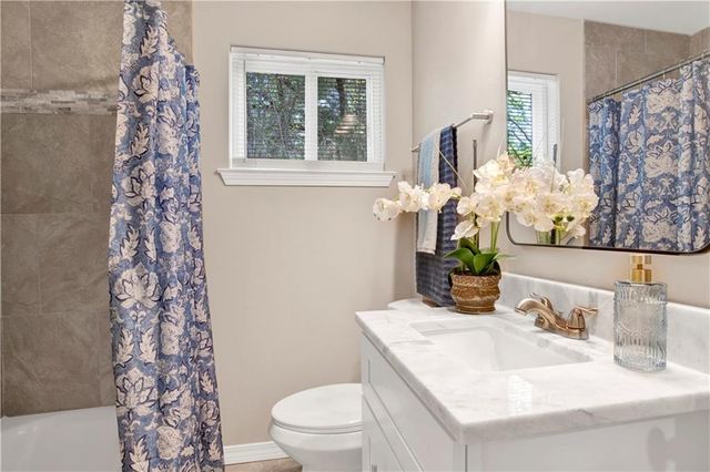 27 Mckeough Avenue, Saraland, AL 36571