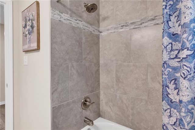 27 Mckeough Avenue, Saraland, AL 36571