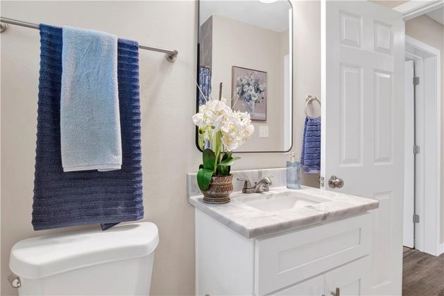 27 Mckeough Avenue, Saraland, AL 36571