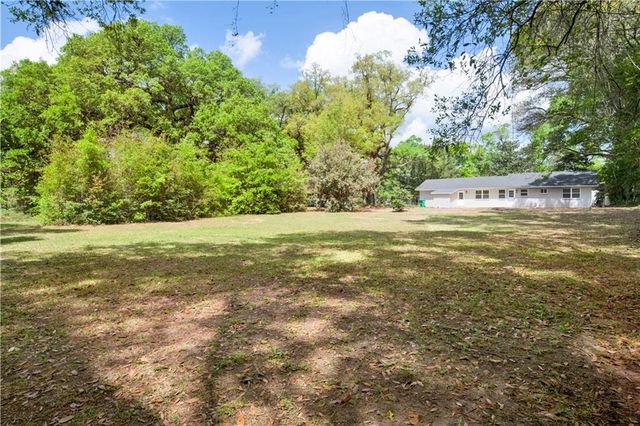 27 Mckeough Avenue, Saraland, AL 36571