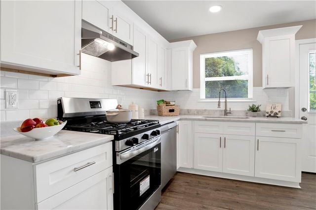 27 Mckeough Avenue, Saraland, AL 36571