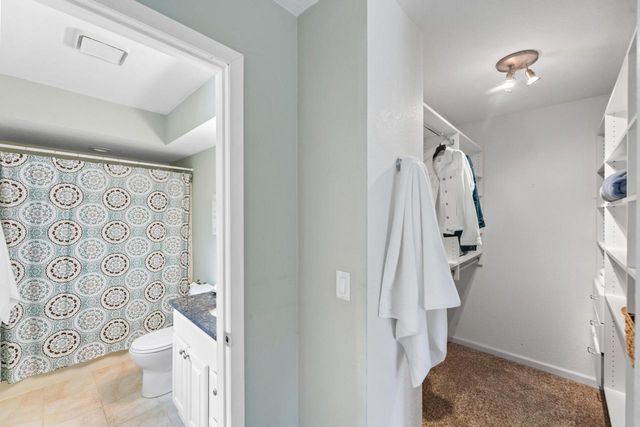 1722 Journeys DRIVE, Hartland, WI 53029