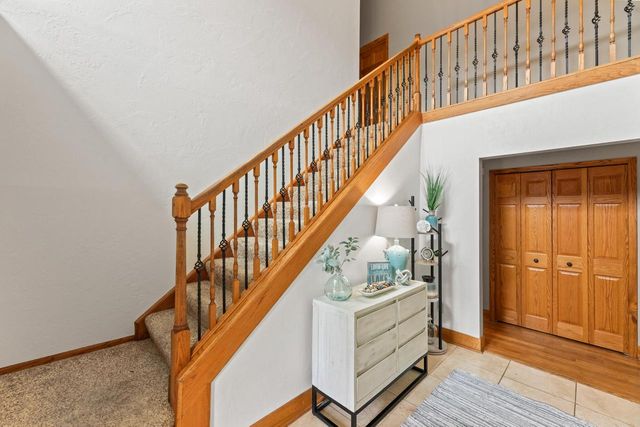 1722 Journeys DRIVE, Hartland, WI 53029