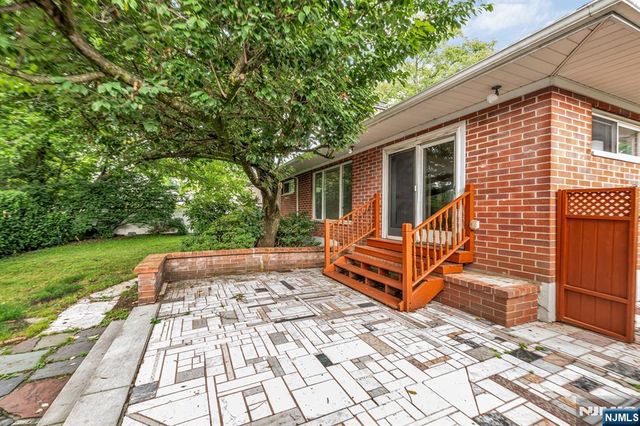 574 Chestnut Street, Twp Of Washington, NJ 07676