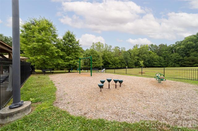 824 Garbow Court, Charlotte, NC 28270