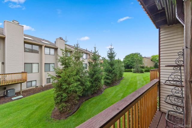 5 Kings Court, Nanuet, NY 10954