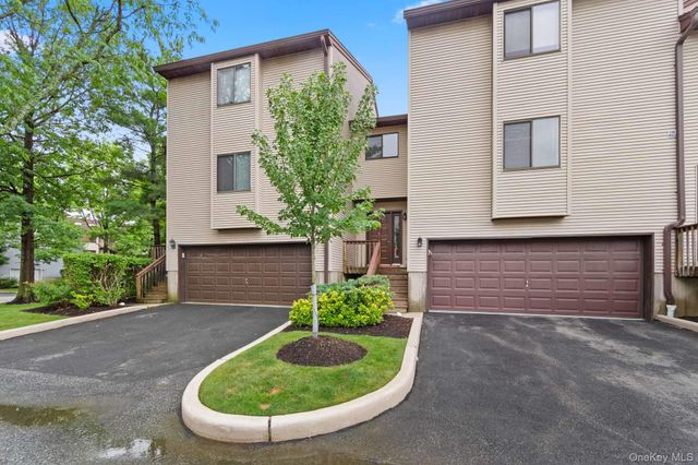 5 Kings Court, Nanuet, NY 10954