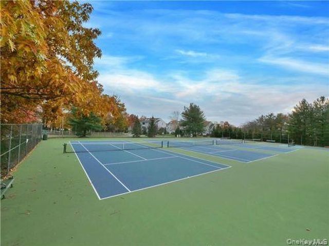 5 Kings Court, Nanuet, NY 10954