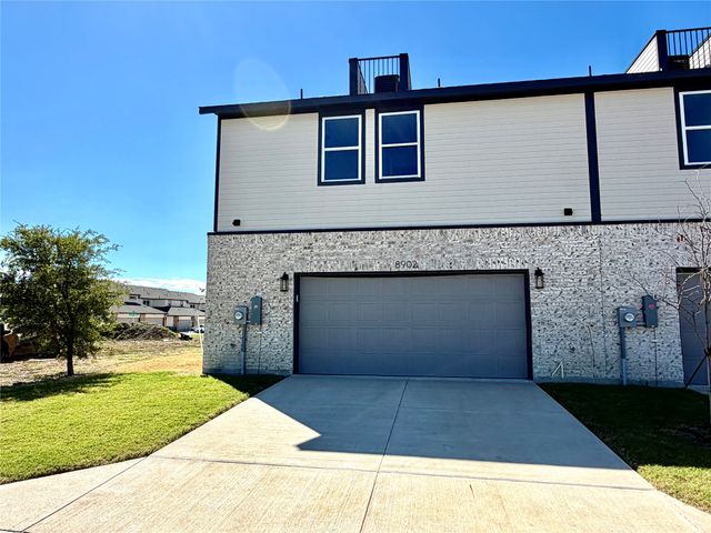 8902 Lowell Street, Rowlett, TX 75089