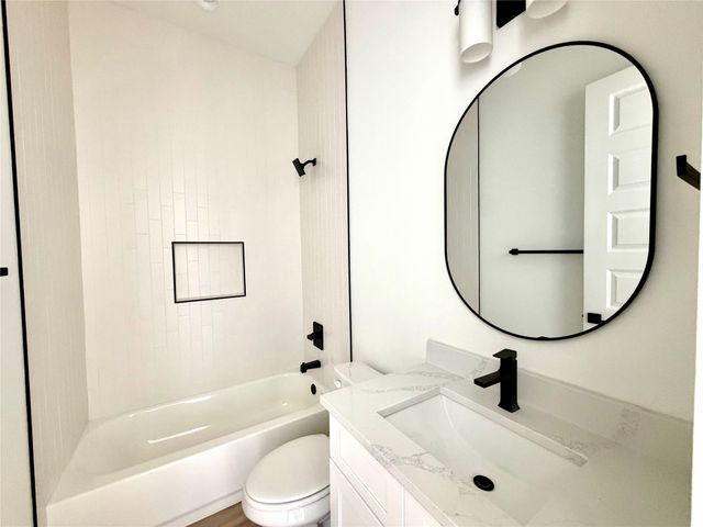 8902 Lowell Street, Rowlett, TX 75089