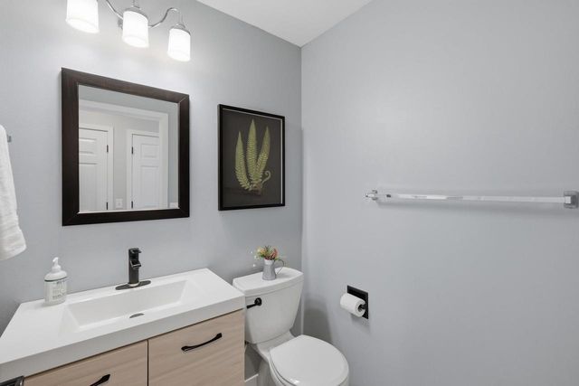 1271 Gas Light Drive, Sun Prairie, WI 53590