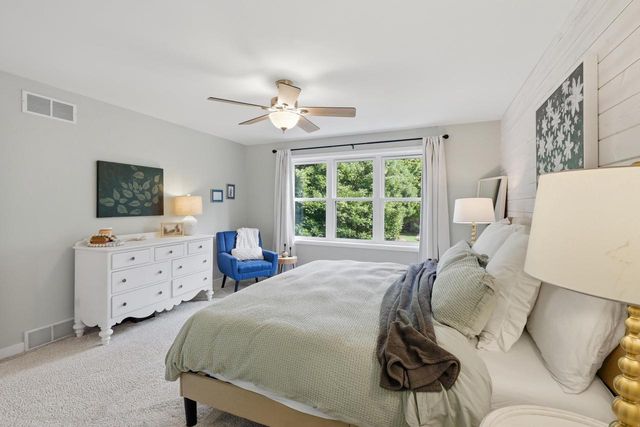 1271 Gas Light Drive, Sun Prairie, WI 53590