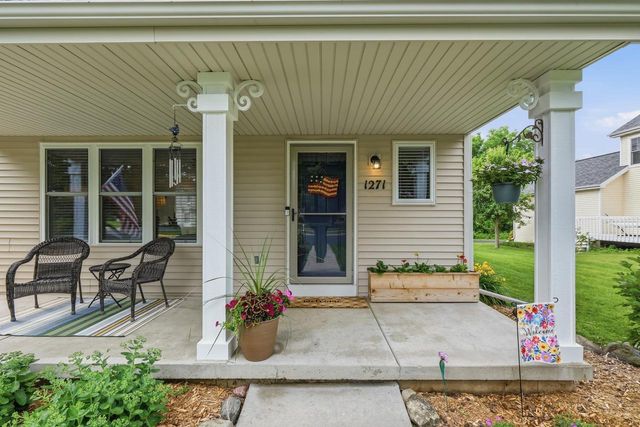 1271 Gas Light Drive, Sun Prairie, WI 53590