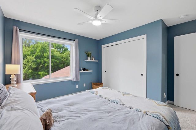 1271 Gas Light Drive, Sun Prairie, WI 53590