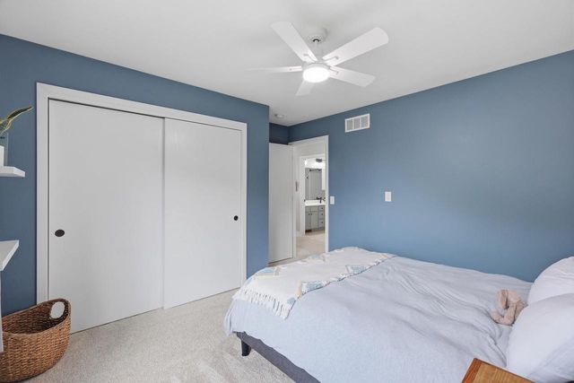 1271 Gas Light Drive, Sun Prairie, WI 53590