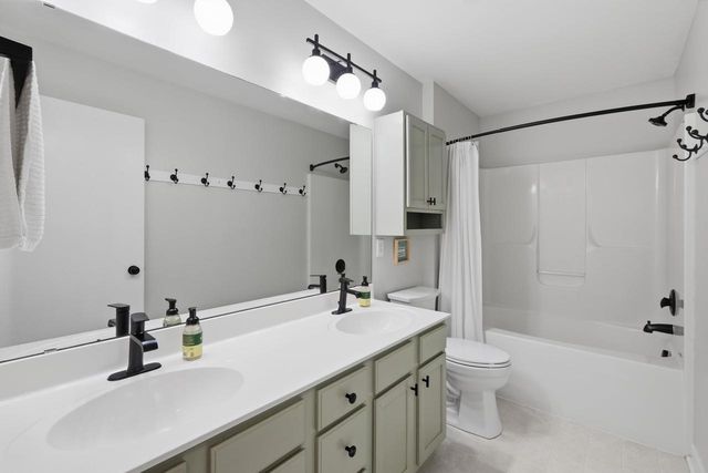1271 Gas Light Drive, Sun Prairie, WI 53590