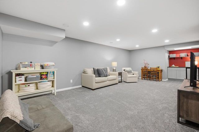 1271 Gas Light Drive, Sun Prairie, WI 53590