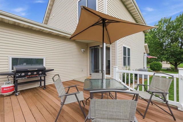 1271 Gas Light Drive, Sun Prairie, WI 53590