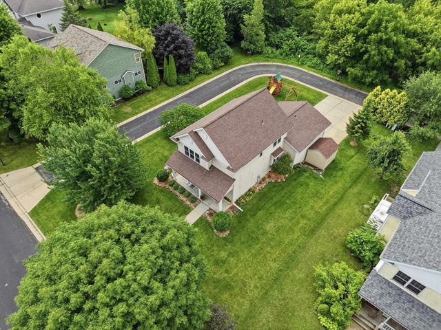 1271 Gas Light Drive, Sun Prairie, WI 53590
