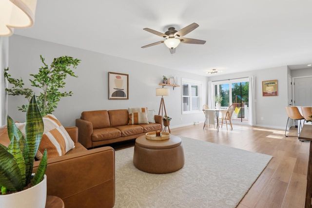 1271 Gas Light Drive, Sun Prairie, WI 53590