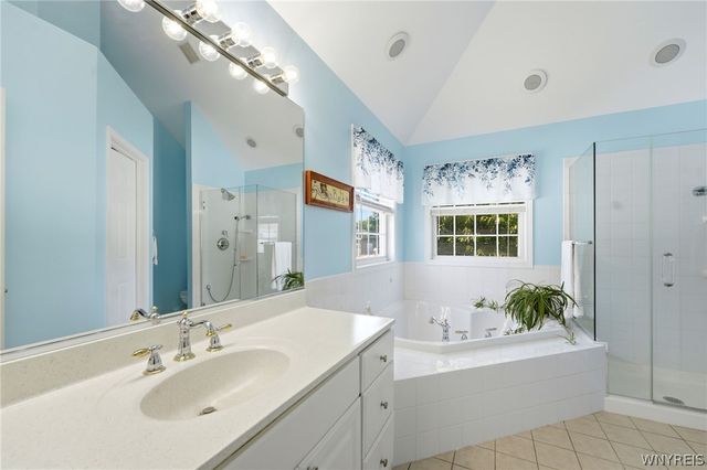 7041 Rock Dove Lane, Wheatfield, NY 14304