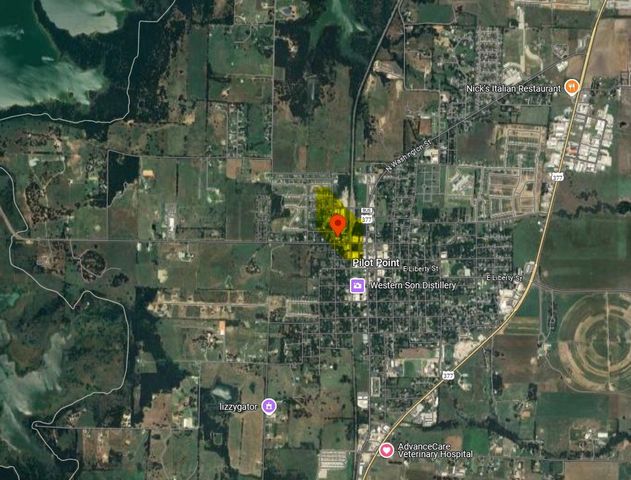 209 N Hill Street, Pilot Point, TX 76258