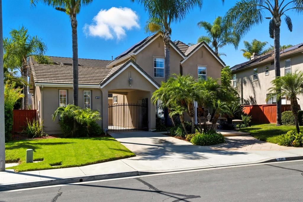 320 Crownview Ct, San Marcos, CA 92069