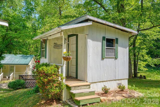 123 Little Rock Way, Mill Spring, NC 28756