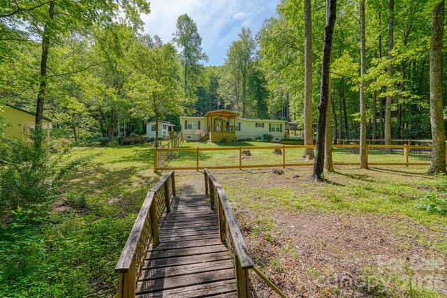 123 Little Rock Way, Mill Spring, NC 28756