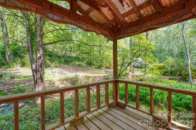 123 Little Rock Way, Mill Spring, NC 28756