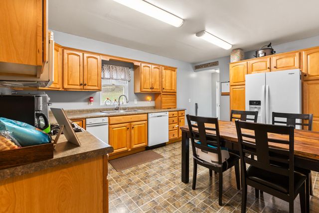 523 ELLIOTT Street, Council Bluffs, IA 51503