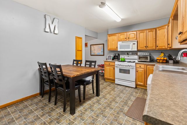 523 ELLIOTT Street, Council Bluffs, IA 51503