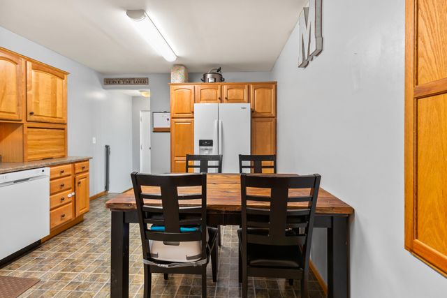 523 ELLIOTT Street, Council Bluffs, IA 51503