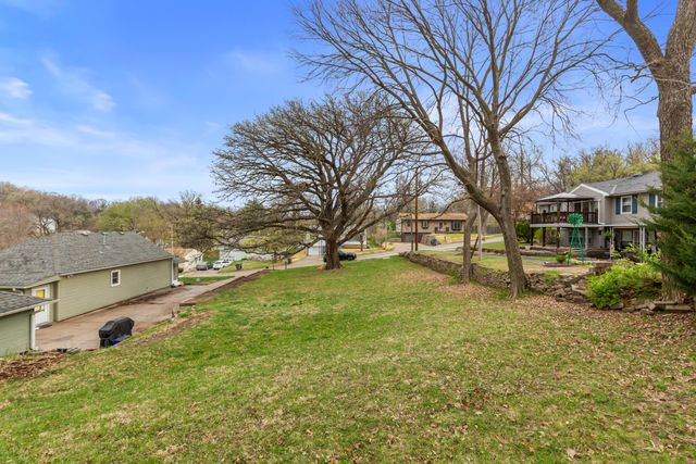 523 ELLIOTT Street, Council Bluffs, IA 51503