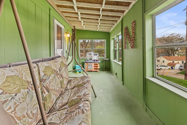 523 ELLIOTT Street, Council Bluffs, IA 51503