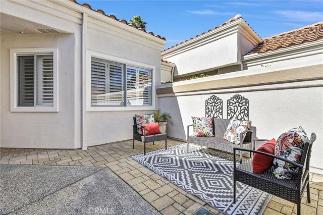 21531 Paseo Palmetto, Mission Viejo, CA 92692