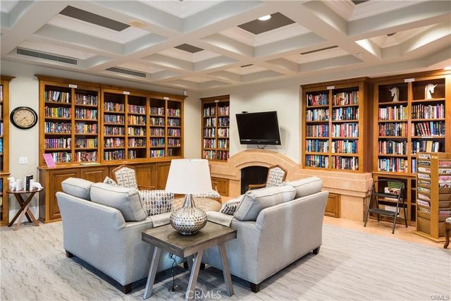 21531 Paseo Palmetto, Mission Viejo, CA 92692