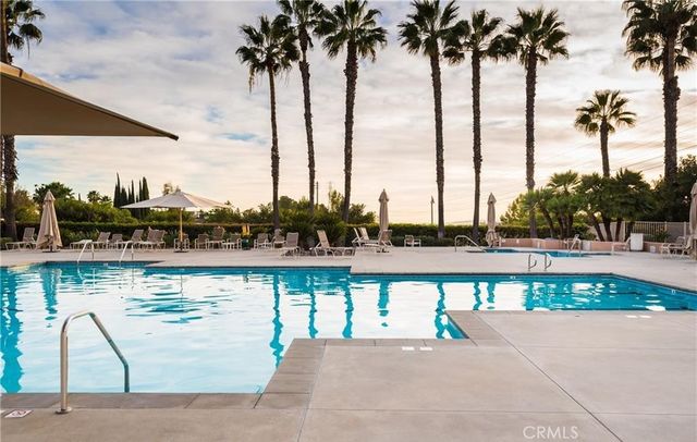 21531 Paseo Palmetto, Mission Viejo, CA 92692