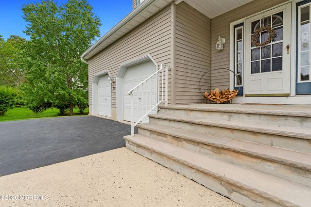 9 Mary Beth Lane, Jackson, NJ 08527