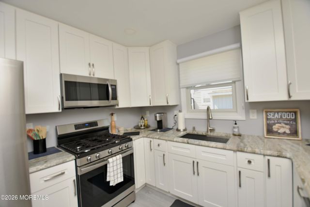 744 Anchor Avenue, Beachwood, NJ 08722