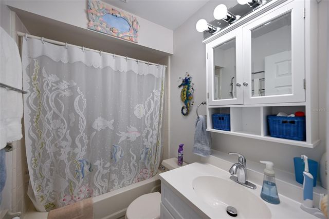 3949 38TH STREET W, Bradenton, FL 34205